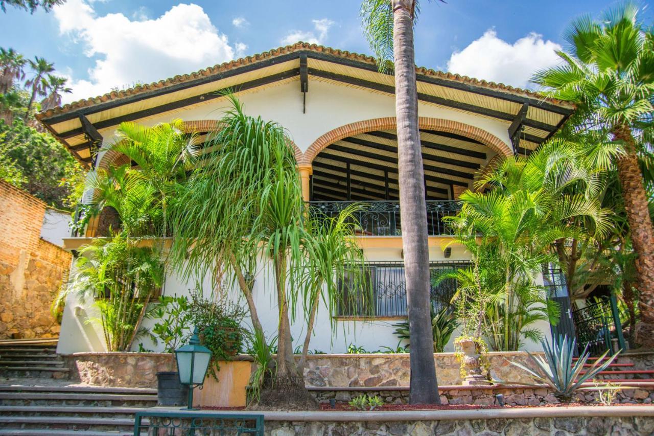 Villa Casa Galeana- Tropical 1-bd 1-wc Mountain Luxury With Stunning Views