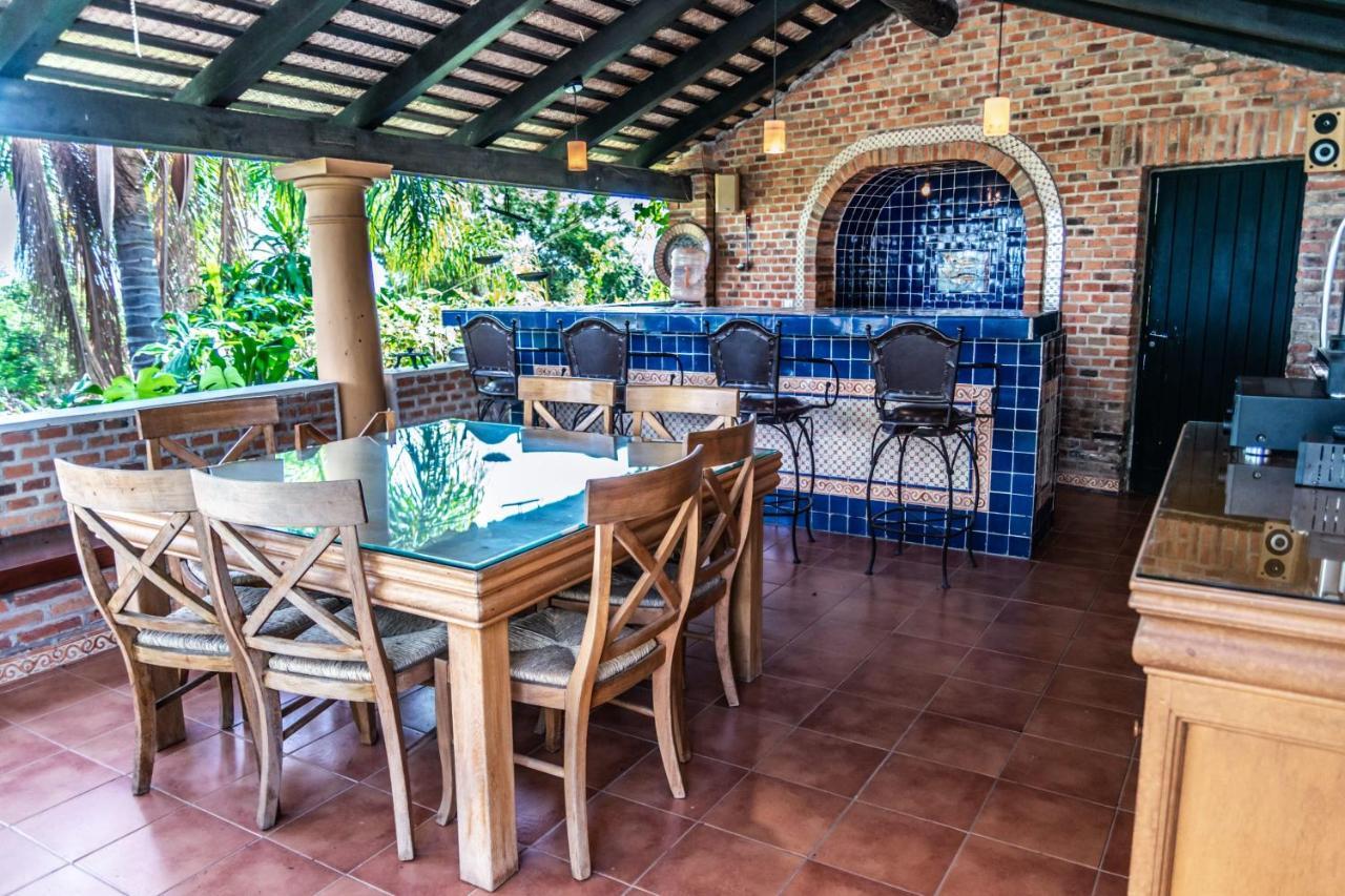 Villa Casa Galeana- Tropical 1-bd 1-wc Mountain Luxury With Stunning Views