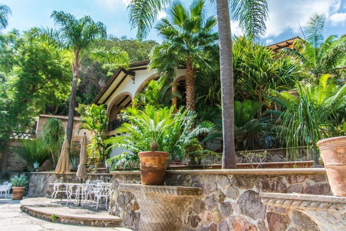 Villa Casa Galeana- Tropical 1-bd 1-wc Mountain Luxury With Stunning Views